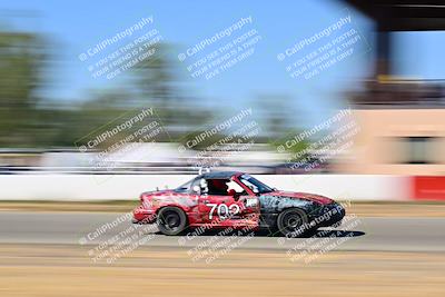 media/Sep-29-2024-24 Hours of Lemons (Sun) [[6a7c256ce3]]/StartFinish (245p-330p)/